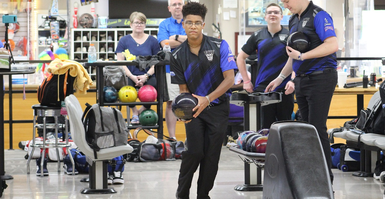Men's Bowling Records Two Top Ten Finishes at Final Two MSC Events