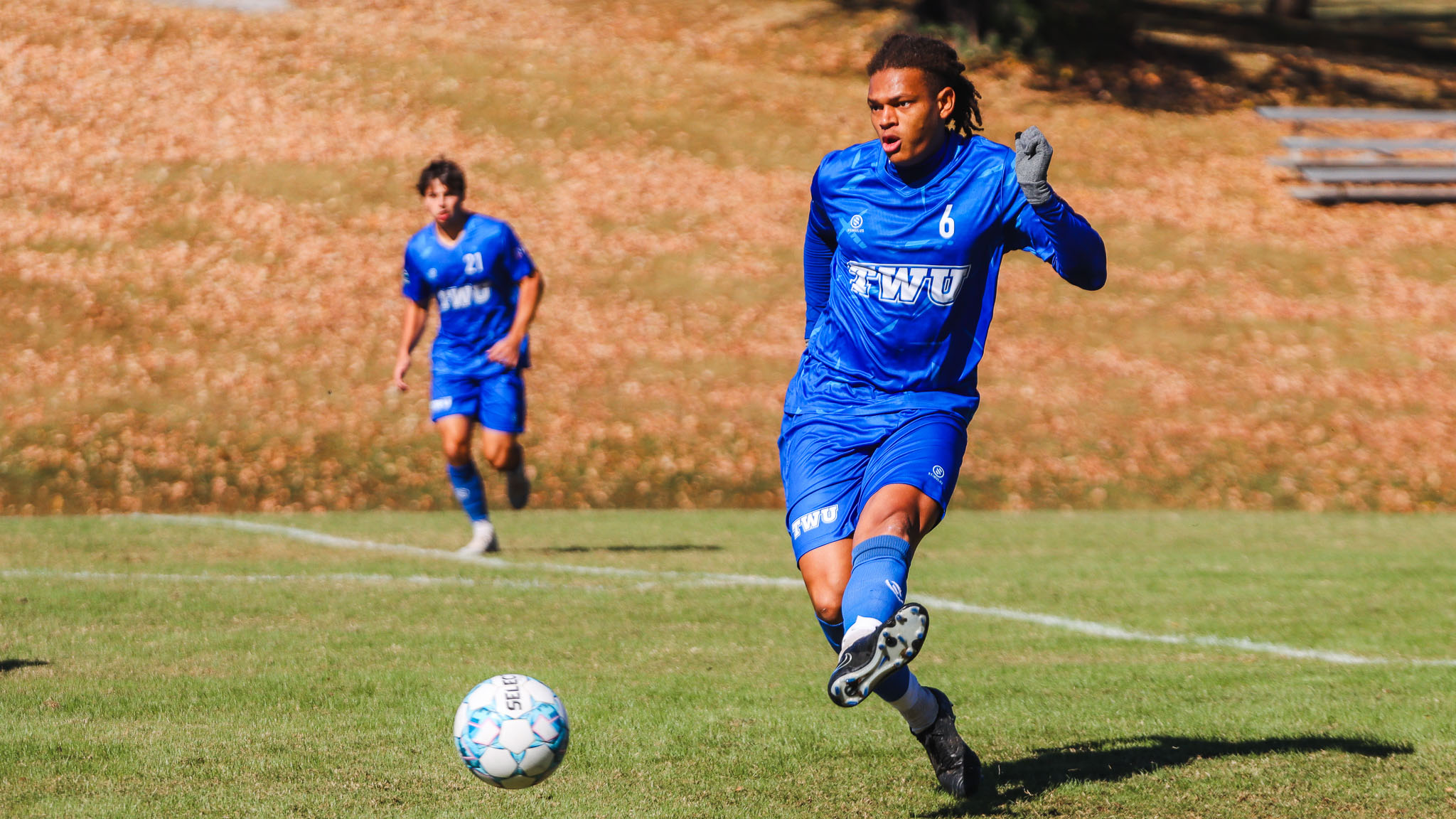 Late Goal Propels No. 3 Seed Men's Soccer to AAC Semis