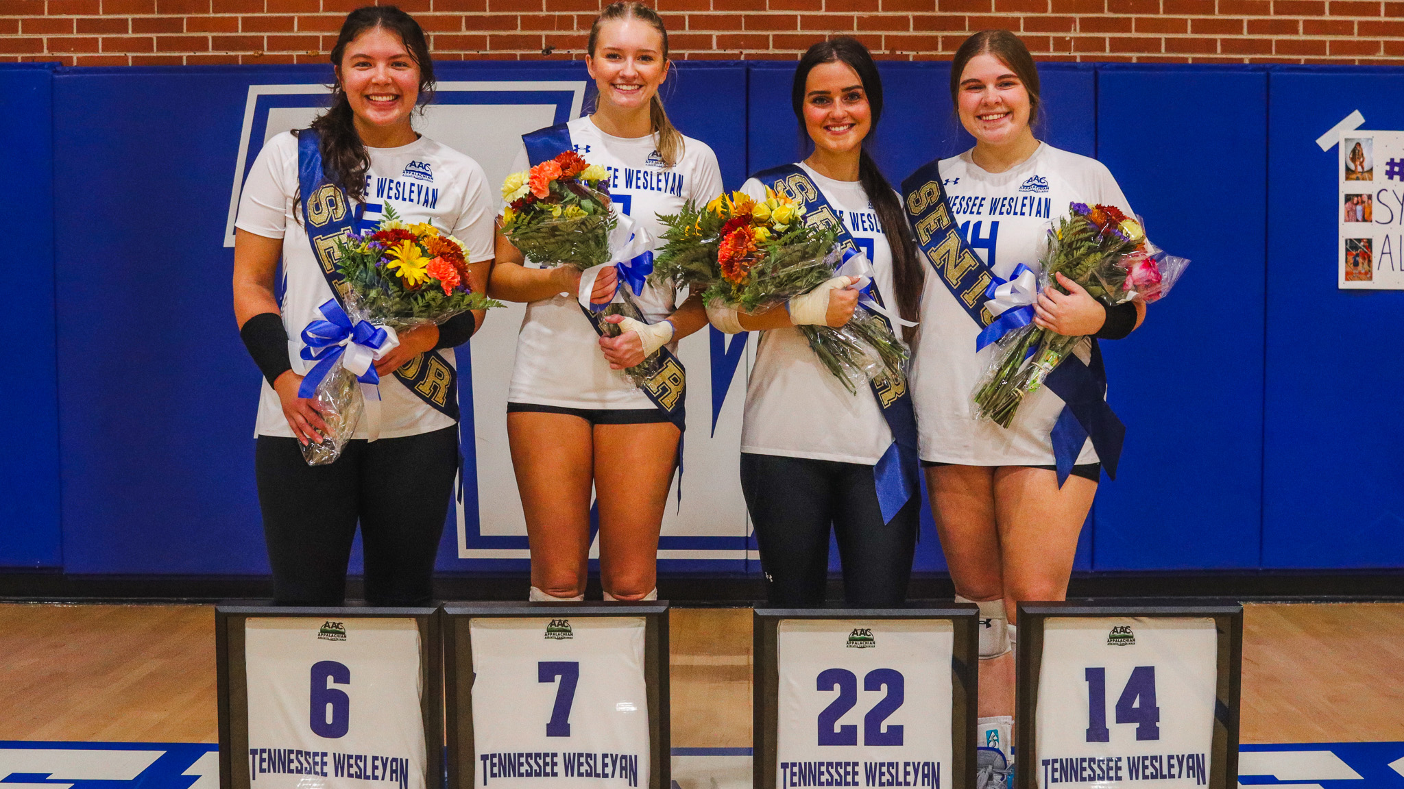 Volleyball Sweeps Columbia on Senior Day