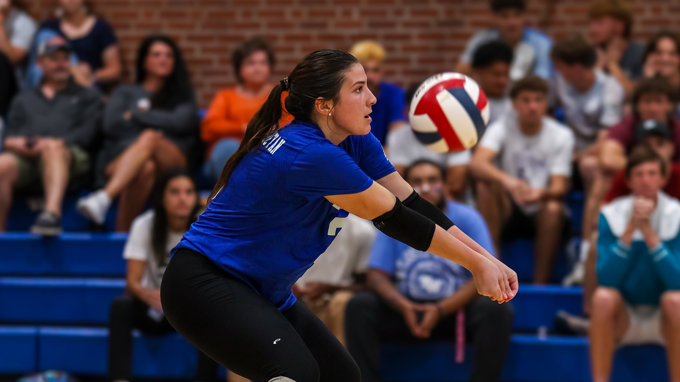 Volleyball Falls to CIU