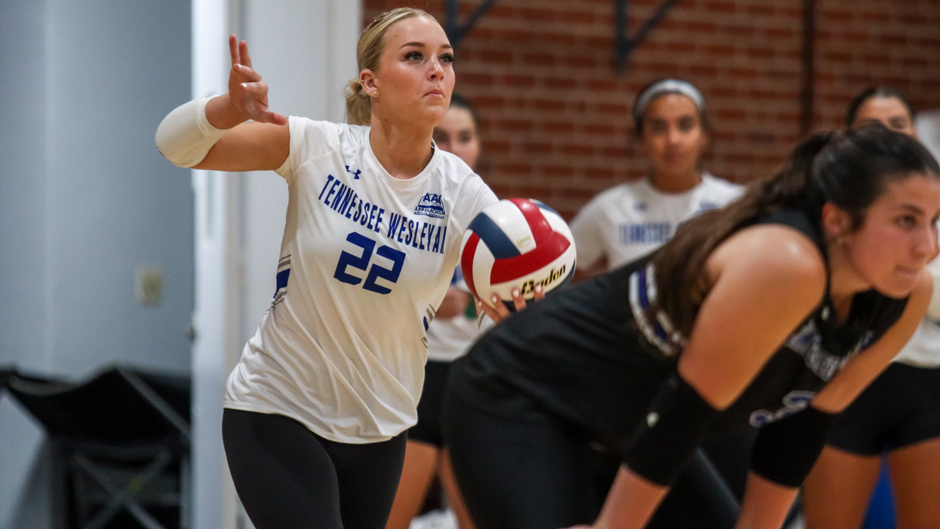 Volleyball Unable to Turn Tide Against Reinhardt