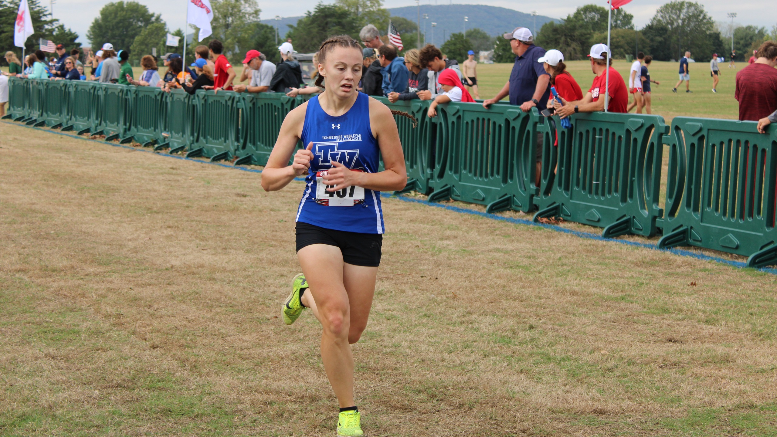 Women's Cross Country Competes at Southern Showcase